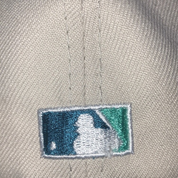 7 1/2 FITTED HATS - Picture 8 of 16